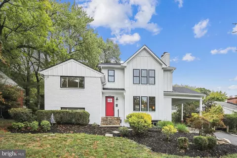 2307 Barbour Rd, Falls Church, VA 22043