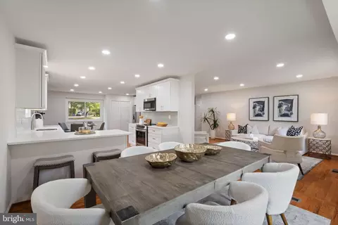 Dining - 11427 Great Meadow Dr, Reston, VA 20191 photo 4 of 6