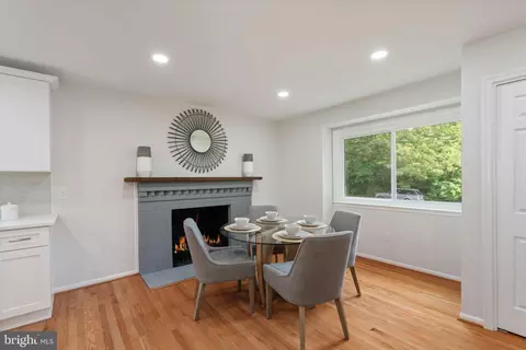 Dining - 11427 Great Meadow Dr, Reston, VA 20191 photo 6 of 6