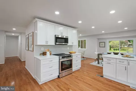 Kitchen - 11427 Great Meadow Dr, Reston, VA 20191 photo 4 of 4