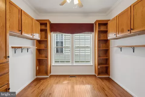 9946 E Hill Dr, Lorton, VA 22079 photo 13