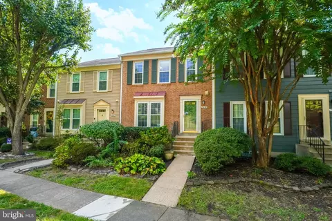7469 Duddington Dr, Alexandria, VA 22315