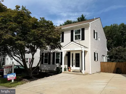 9146 Schoolcraft Ln, Burke, VA 22015