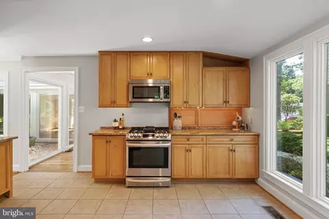 Kitchen - 8206 Langbrook Rd, Springfield, VA 22152 photo 3 of 6
