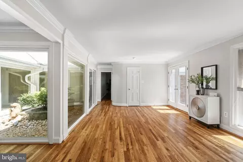 Entry Way - 8206 Langbrook Rd, Springfield, VA 22152 photo 1 of 4