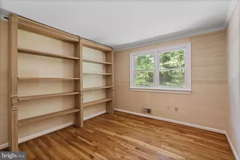 Bedroom - 8206 Langbrook Rd, Springfield, VA 22152 photo 5 of 8