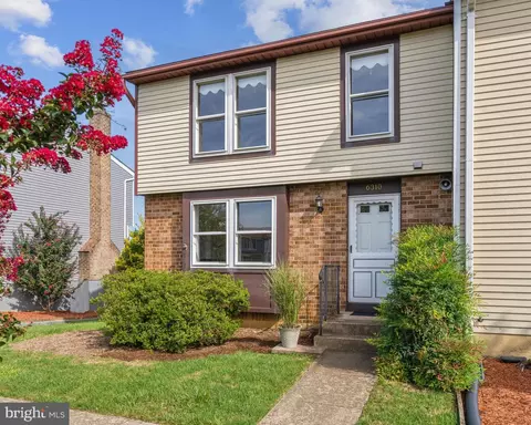 6310 Meeting House Way, Alexandria, VA 22312