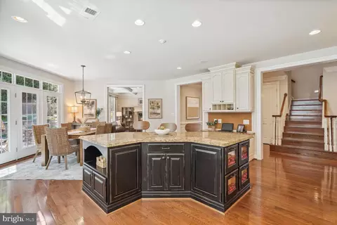Kitchen - 1573 Maddux Ln, Mclean, VA 22101 photo 2 of 4