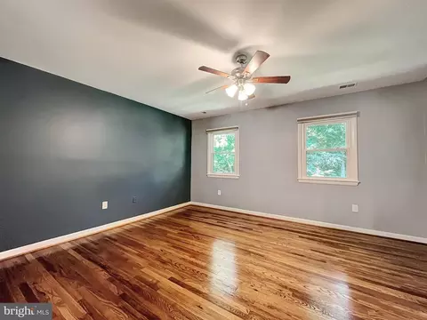8802 Cameo Sq, Springfield, VA 22152 photo 18