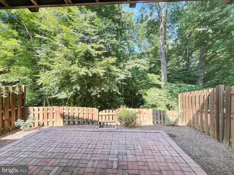 8802 Cameo Sq, Springfield, VA 22152 photo 43
