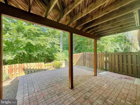 8802 Cameo Sq, Springfield, VA 22152 photo 41