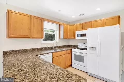 5225 Forman Ct, Springfield, VA 22151 photo 11