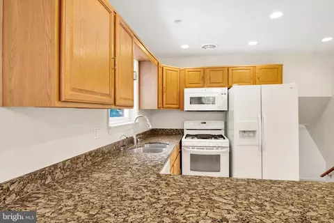5225 Forman Ct, Springfield, VA 22151 photo 12