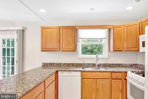 5225 Forman Ct, Springfield, VA 22151 photo 13