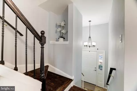 2426 Ridgehampton Ct, Reston, VA 20191 photo 4