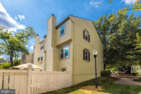 2426 Ridgehampton Ct, Reston, VA 20191 photo 36