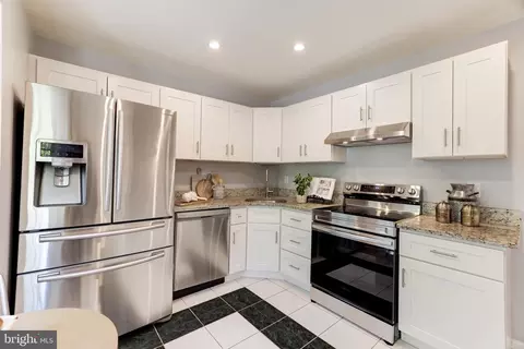 2426 Ridgehampton Ct, Reston, VA 20191 photo 16