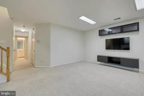 8603 Beech Hollow Ln, Springfield, VA 22153 photo 29