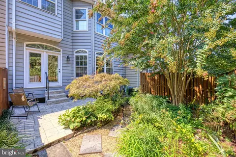 8603 Beech Hollow Ln, Springfield, VA 22153 photo 34