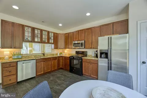 8603 Beech Hollow Ln, Springfield, VA 22153 photo 10