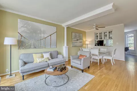 8603 Beech Hollow Ln, Springfield, VA 22153 photo 5