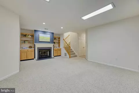 8603 Beech Hollow Ln, Springfield, VA 22153 photo 28