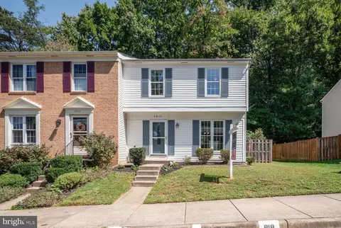 5815 Apple Wood Ln, Burke, VA 22015