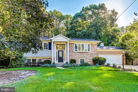 3405 Valewood Dr, Oakton, VA 22124
