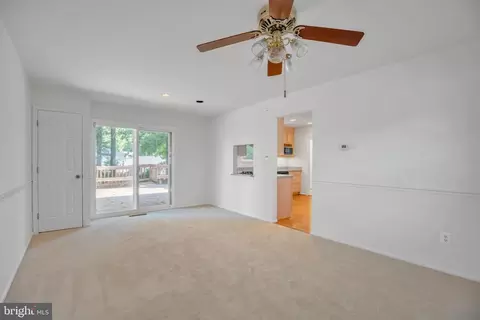 8212 Smithfield Ave, Springfield, VA 22152 photo 10