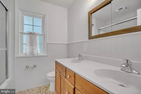 8212 Smithfield Ave, Springfield, VA 22152 photo 19