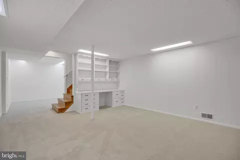 8212 Smithfield Ave, Springfield, VA 22152 photo 22
