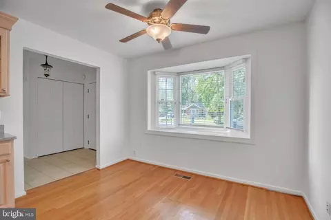 8212 Smithfield Ave, Springfield, VA 22152 photo 8
