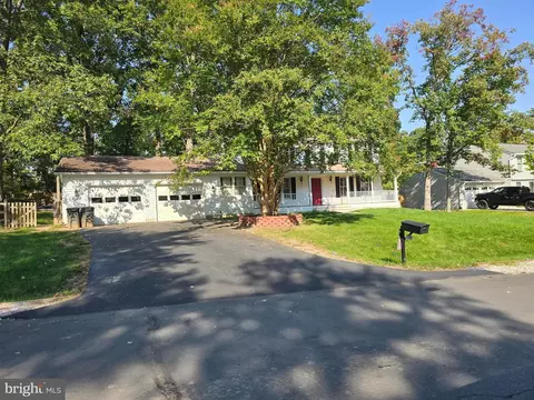 2298 Archdale Rd, Reston, VA 20191 photo 2