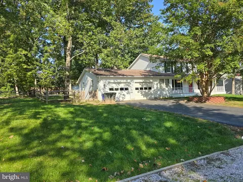 2298 Archdale Rd, Reston, VA 20191 photo 3
