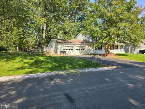 2298 Archdale Rd, Reston, VA 20191 photo 4