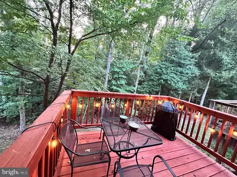 Exterior - 2212 Coppersmith Sq, Reston, VA 20191 photo 2 of 3