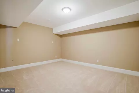 7100 Larrlyn Dr, Springfield, VA 22151 photo 43