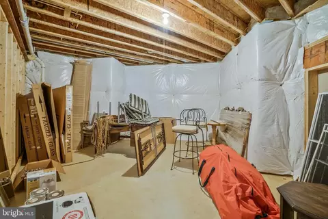 7100 Larrlyn Dr, Springfield, VA 22151 photo 45