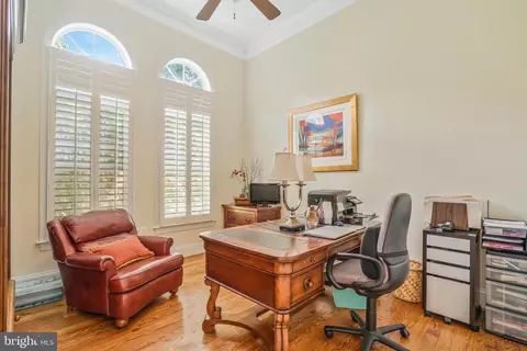 7100 Larrlyn Dr, Springfield, VA 22151 photo 10
