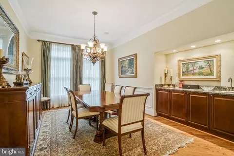 7100 Larrlyn Dr, Springfield, VA 22151 photo 12
