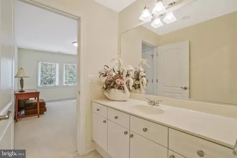 7100 Larrlyn Dr, Springfield, VA 22151 photo 36