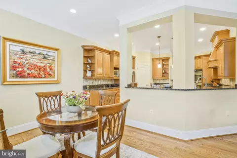 7100 Larrlyn Dr, Springfield, VA 22151 photo 21
