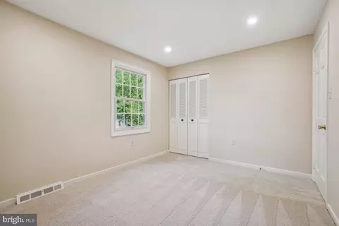 10927 Howland Dr, Reston, VA 20191 photo 32