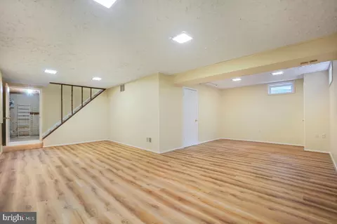10927 Howland Dr, Reston, VA 20191 photo 40