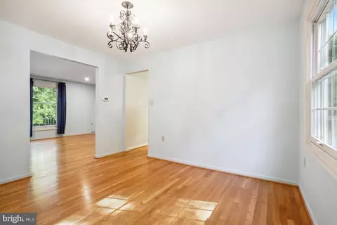 10927 Howland Dr, Reston, VA 20191 photo 10