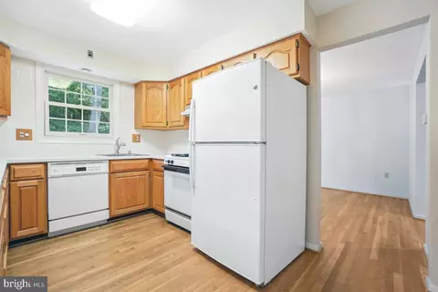 10927 Howland Dr, Reston, VA 20191 photo 13