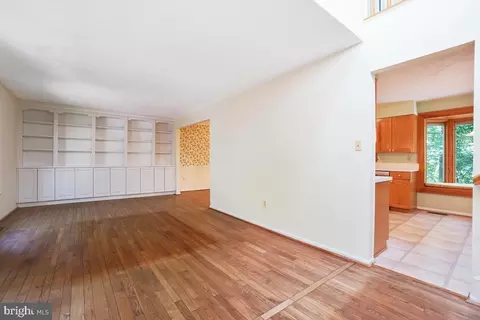 1871 Post Oak Trl, Reston, VA 20191 photo 6