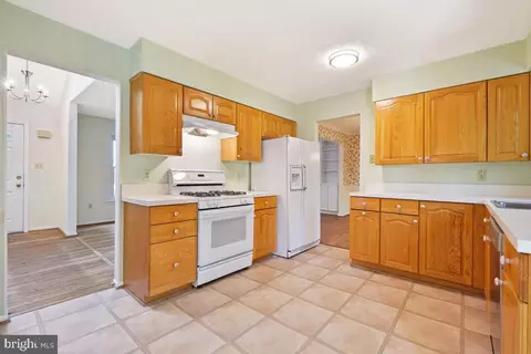 1871 Post Oak Trl, Reston, VA 20191 photo 18