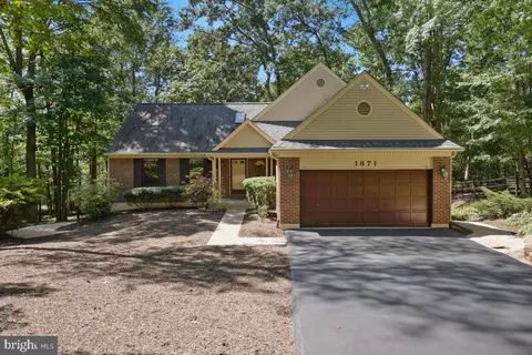1871 Post Oak Trl, Reston, VA 20191
