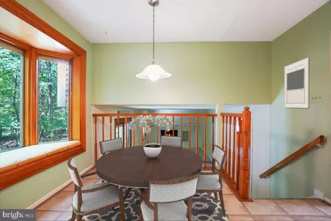 1871 Post Oak Trl, Reston, VA 20191 photo 14